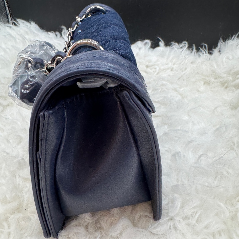 Badgley Mischka  Denim Diamond Quilted Crossbody w/Matching Pearls NWT - Picture 6 of 13